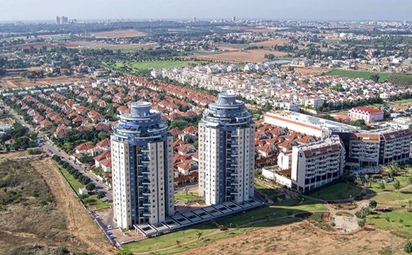 Danya cebus - Ramat Hasharon Tower, Hod HaSharon - Image 1