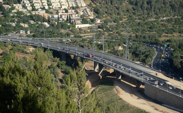 גשר מוצא - קבוצת דניה